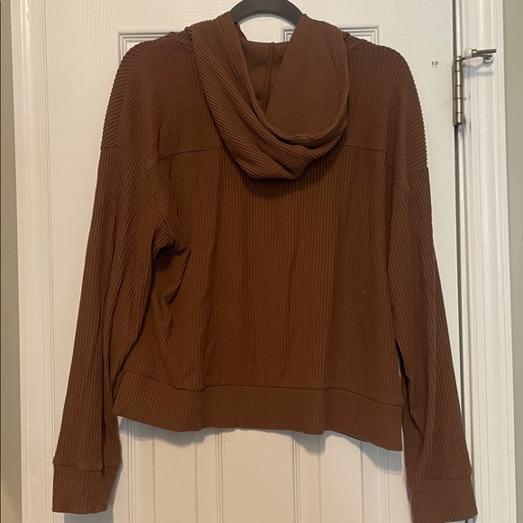 GAP Brown Ribbed Pullover - Picture 2 of 3